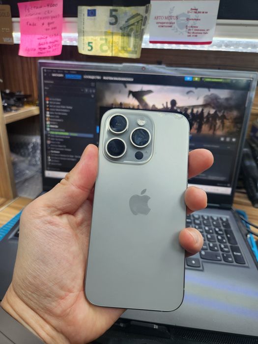 iPhone 15 pro 128gb natural