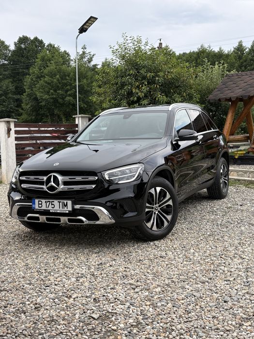 Mercedes-Benz GLC 300e 4MATIC Plug-in Hybrid,306 CP /An 2021