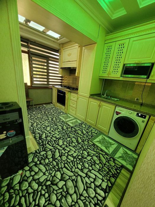 Продаётся квартира в Бухаре