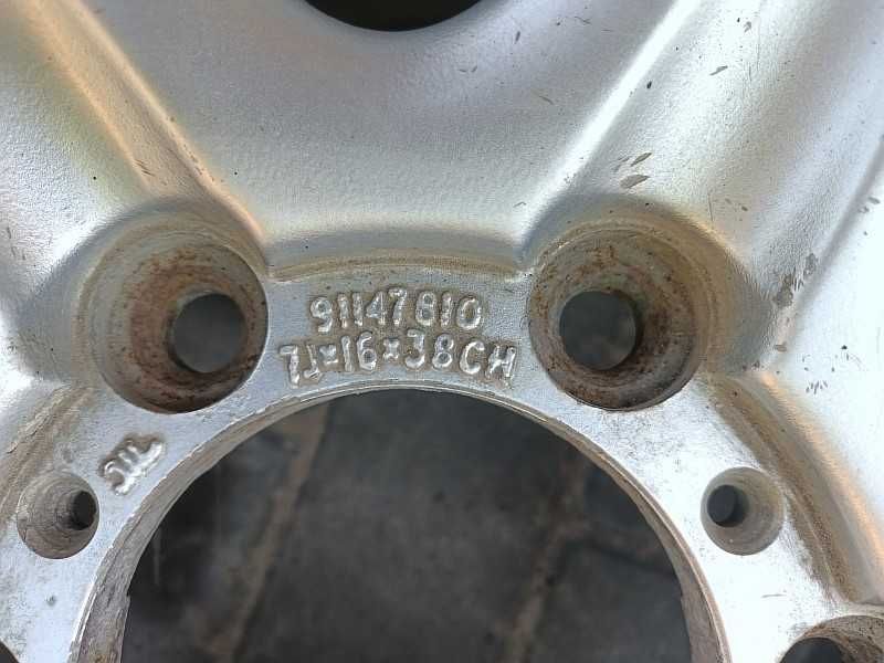 Продам оригинальные легкосплавные диски на Opel Frontera