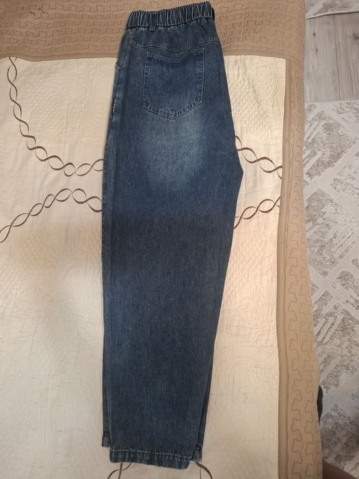 Продам Мужские джинсы