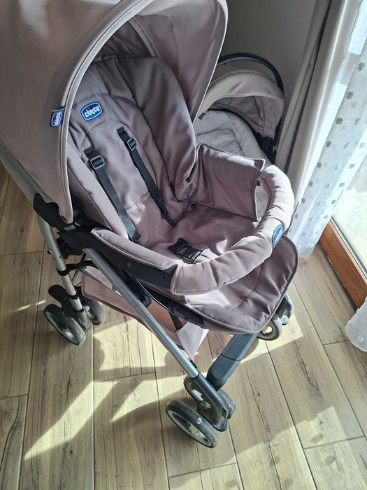Carucior 3 in 1  chicco