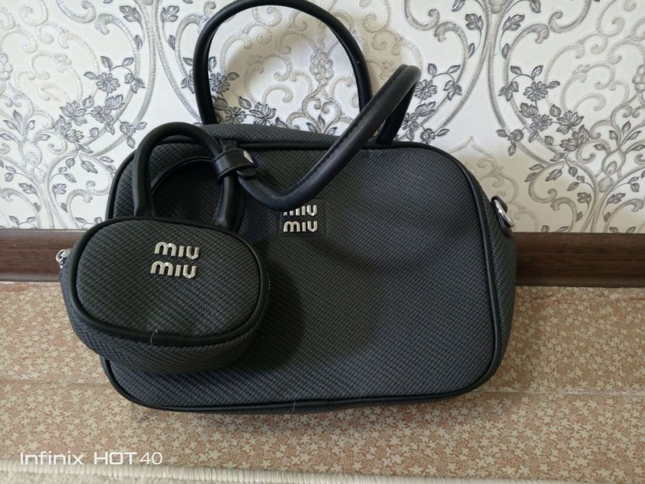 Сумка из Китая оригинал  Miu miu с документам .