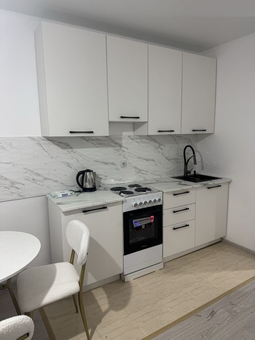 Продам кухню размером 220х210х60