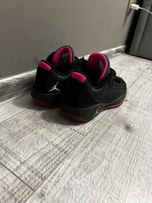 Баскетбольные кроссовки Jordan Luka 77
