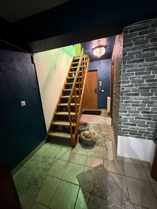 Se vinde mansarda 3 camere, str Frumusani Nr 9, sector 4 București