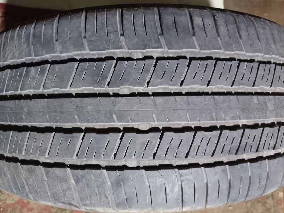 Продам комплект летних шин 22/50/18