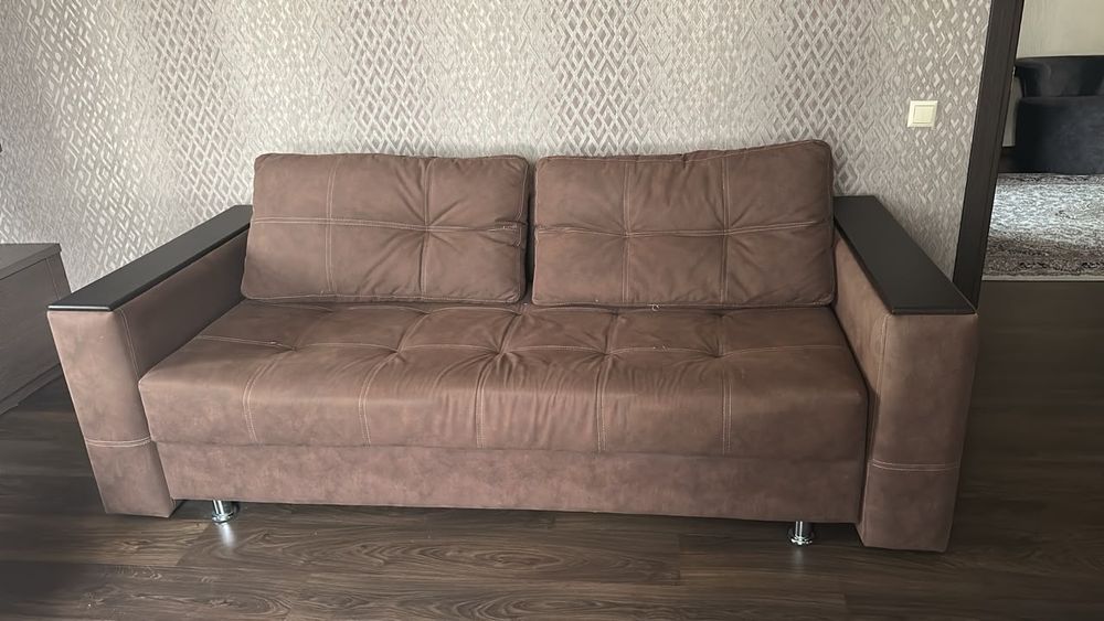 Продам диван мягкий