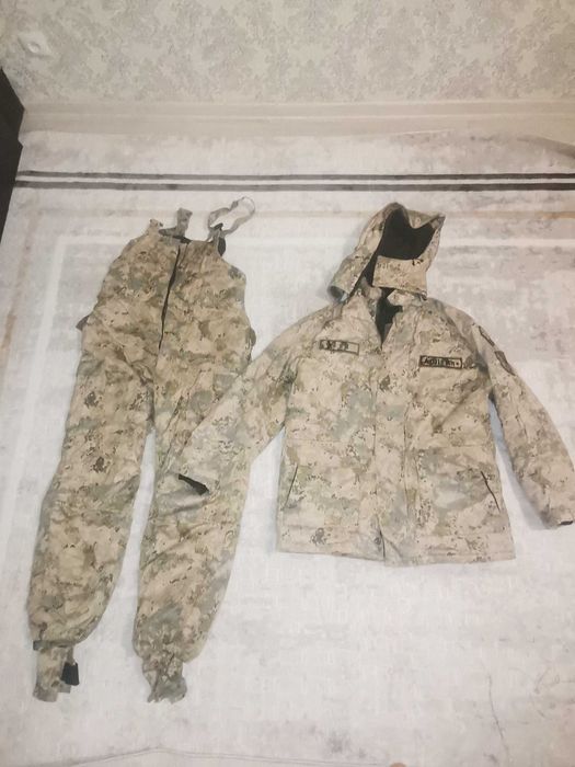 Продам форму, берцы, звонить на телефон!