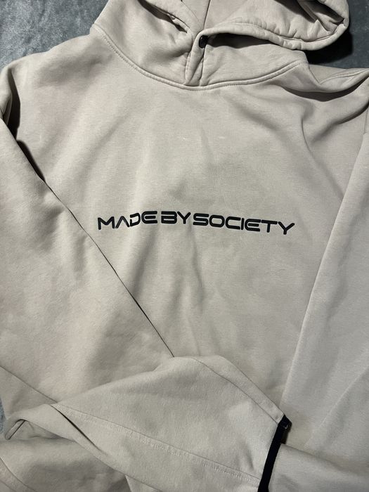 Trening Made By Society