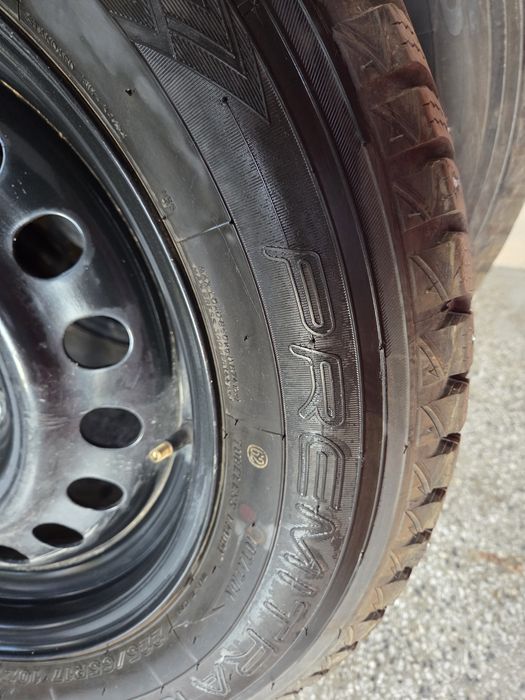 Гуми със шипове 225/65 R17