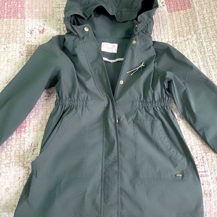 Плащ на девочку 7-8 лет