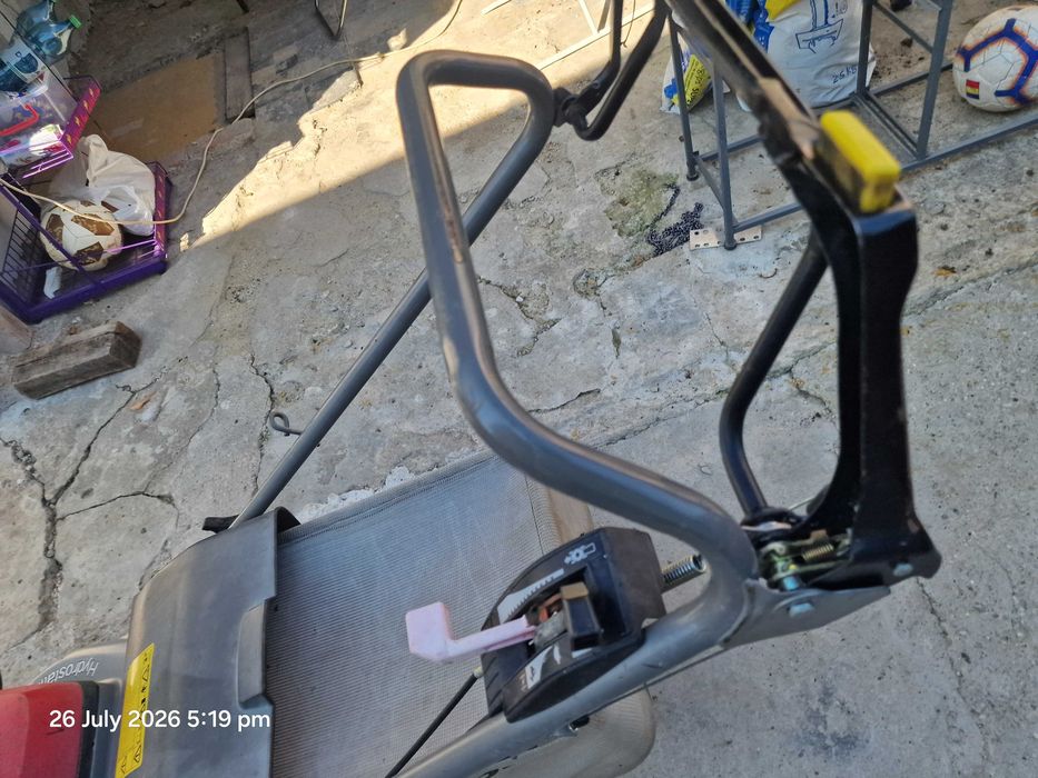 Masina de tuns iarba pe benzina HONDA HRB476 4CP cu TRACTIUNE+COS