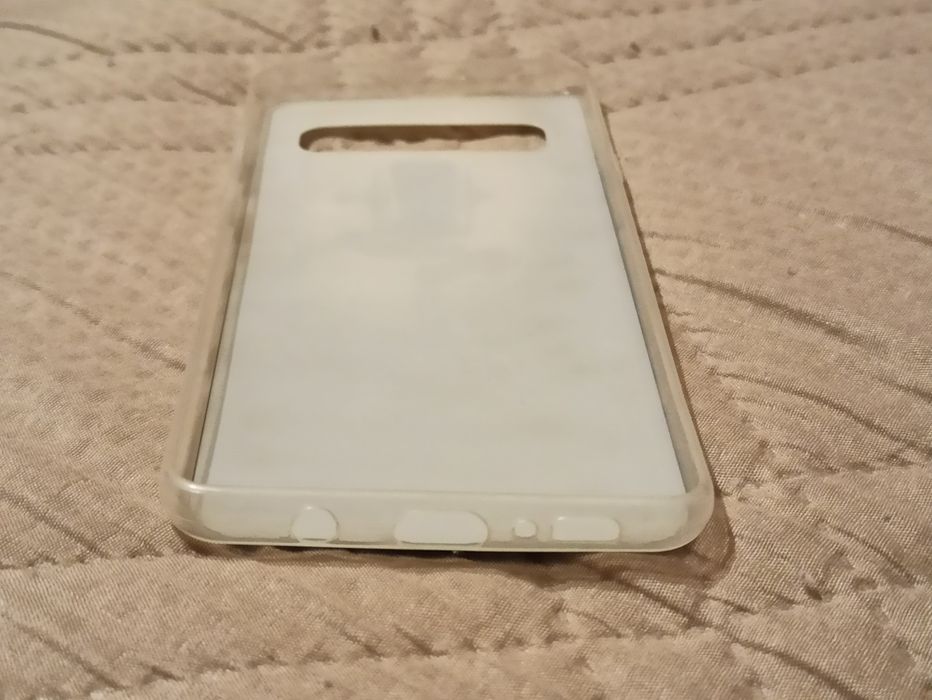 Продавам кейс за Samsung S10 5G