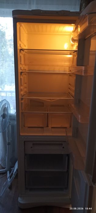 Отдам бесплатно холодильник