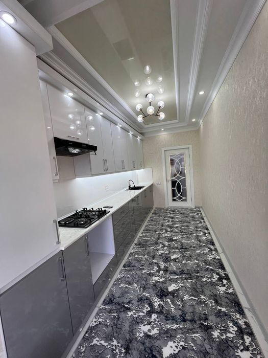 Samarqand shahar, Rudakiy koʻchasi, Uzgazoil toʻgʻrisida uy sotiladi.