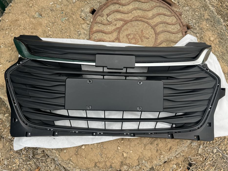 Решотка радиатора на Chevrolet Onix