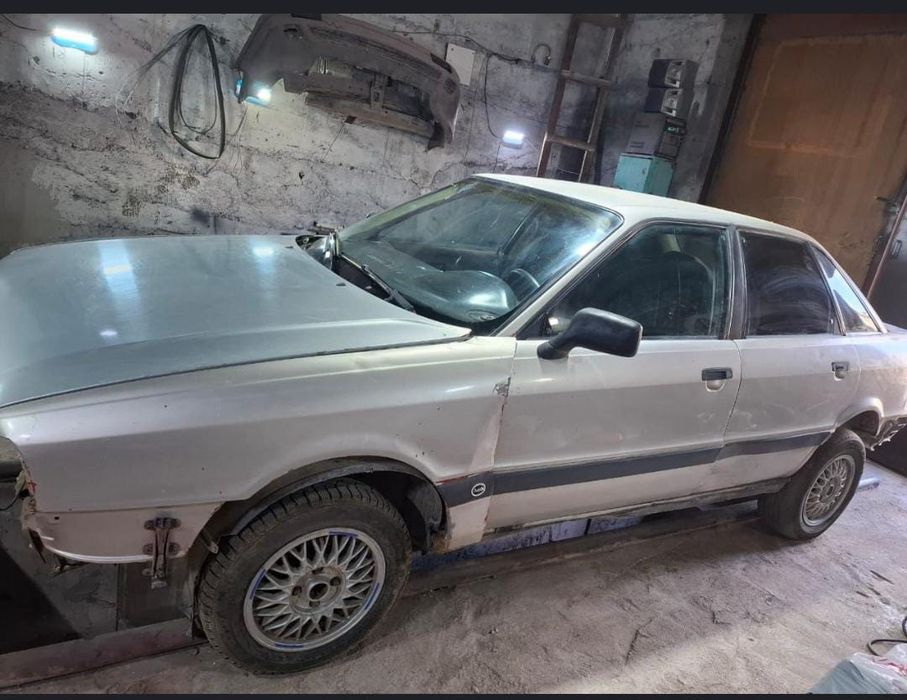 Продам Ауди 80 б3