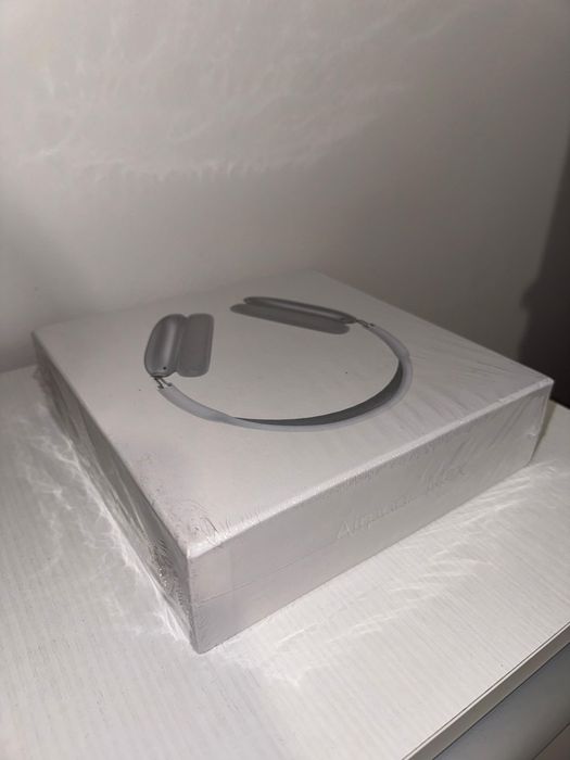 Apple airpods pro headset