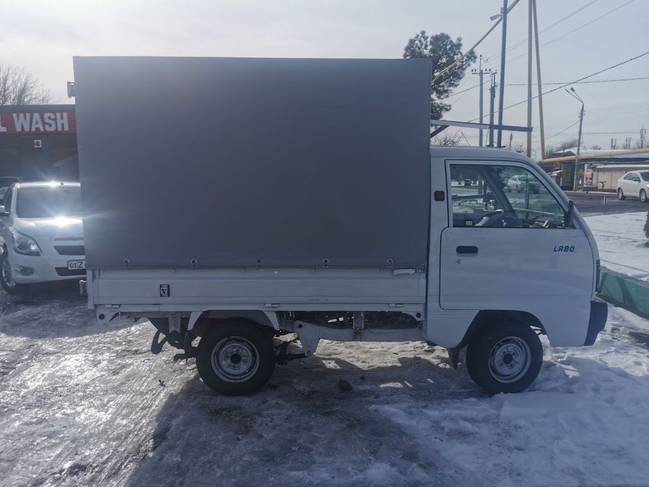 Labo sotiladi rangi oq