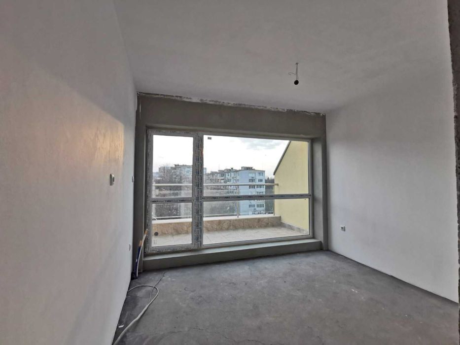 Продава се Тристаен апартамент в Русе, Алеи Възраждане - 87 кв.м за 1253 €/кв.м - Снимка #5