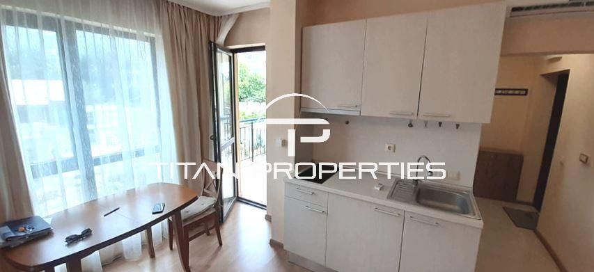 Дава се под наем Двустаен апартамент в Варна, Център - 45 кв.м за 400 € - Снимка #2