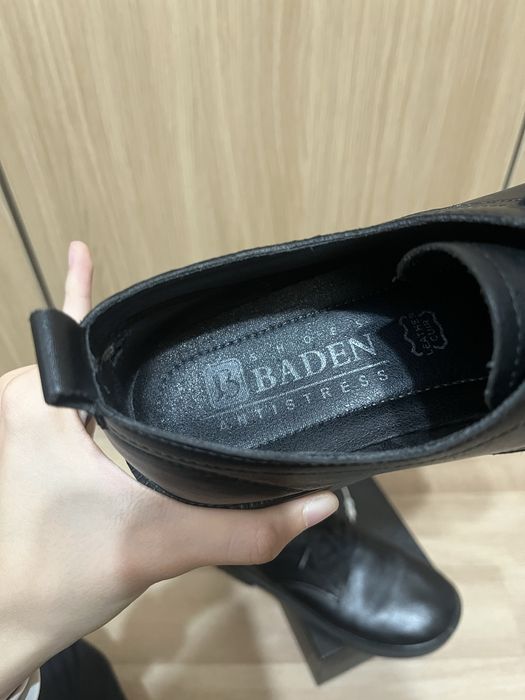 Лоферы кожаные женские