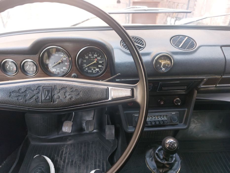 Продаётся ваз 2106