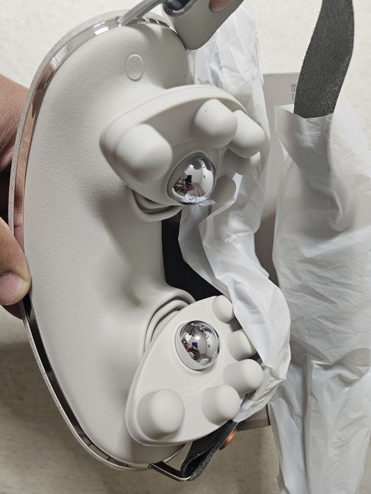 Массажер Bork для шеи