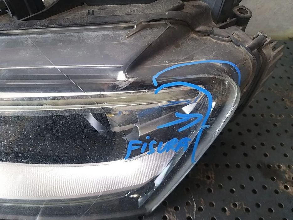 Far stanga bixenon led audi q3 8u s line 8u0941003h