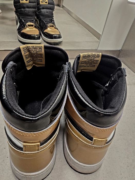 Nike Air Jordan Gold