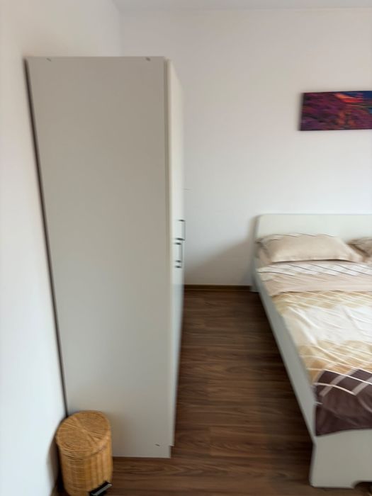 Inchiriez 4 camere
