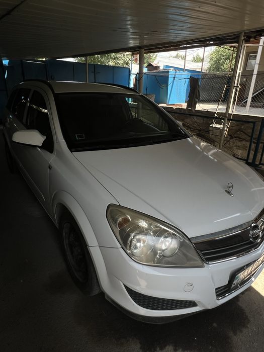 Продам машину Opel