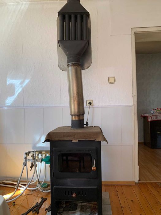 Камина прити с водна риза първия кюнец също е водна риза .