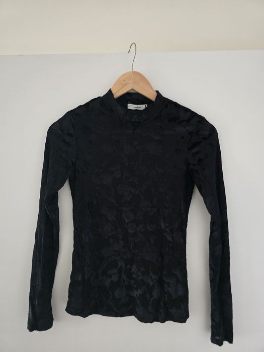 Bluza semi-transparenta cu Catifea