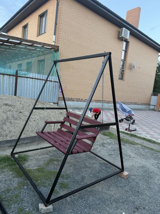 продам качели , цена 65000 тг!!