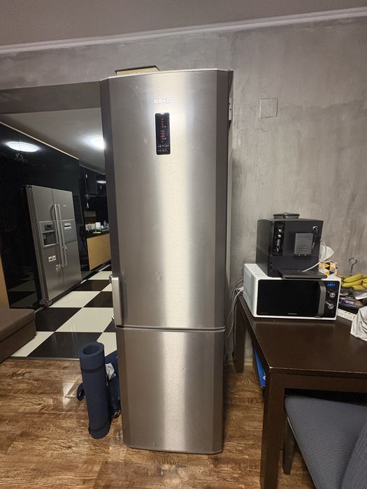 Vand frigider beko
