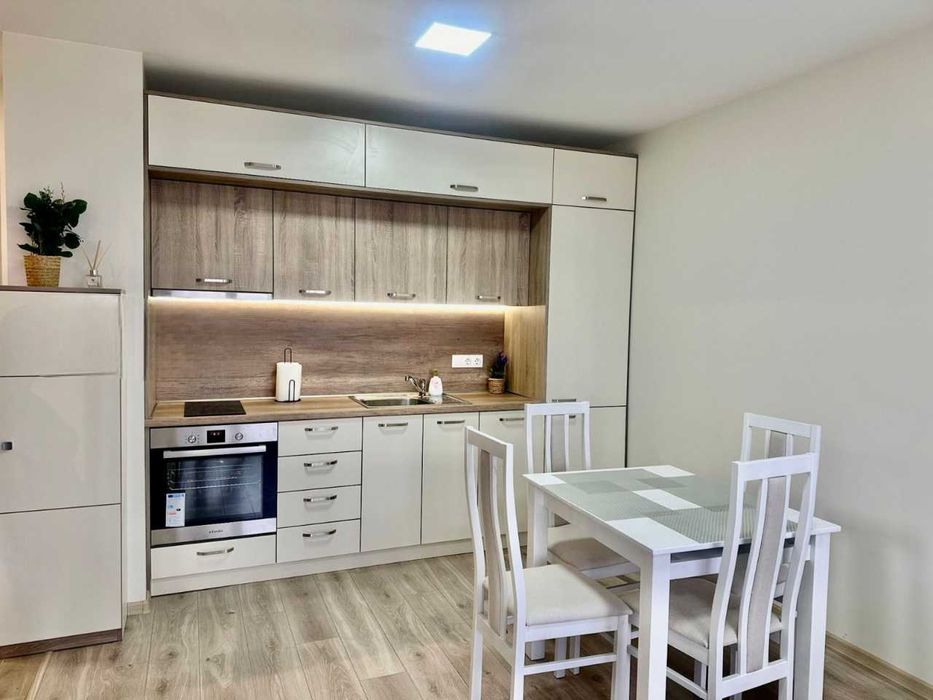 Дава се под наем Двустаен апартамент в София, Студентски град - 65 кв.м за 790.5 € - Снимка #1