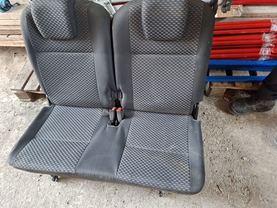 3-и ряд сидени лада ларгус