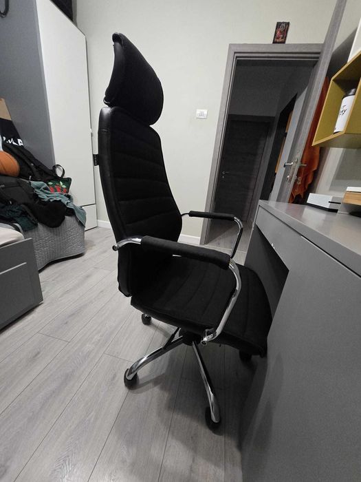 Scaun de birou ergonomic Kring Walter, cu tetiera, Negru