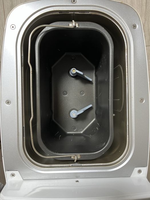 Vând mașină de făcut pâine Silvercrest