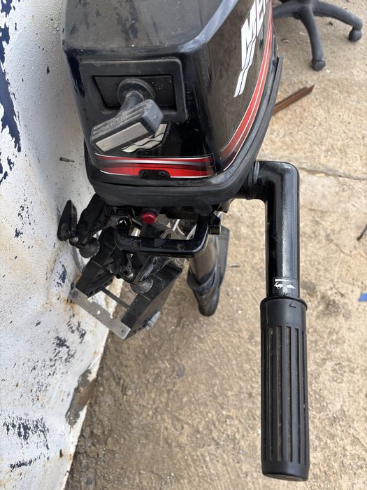 Мотор на лодку Меркури 4.0