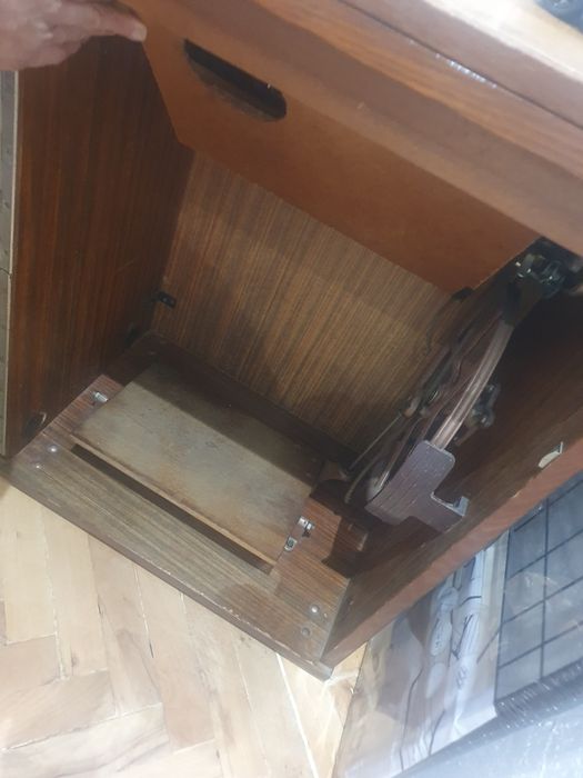 Продавам шевна машина