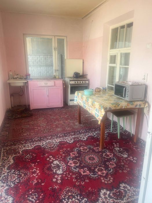 Uy sotiladi 3.2 sotix Bodomzor Yunusobod ROVD