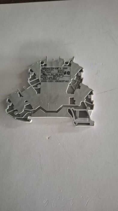 Regleta de conexiuni multiple