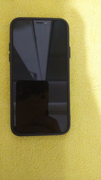 Продам Айфон XS 64GB