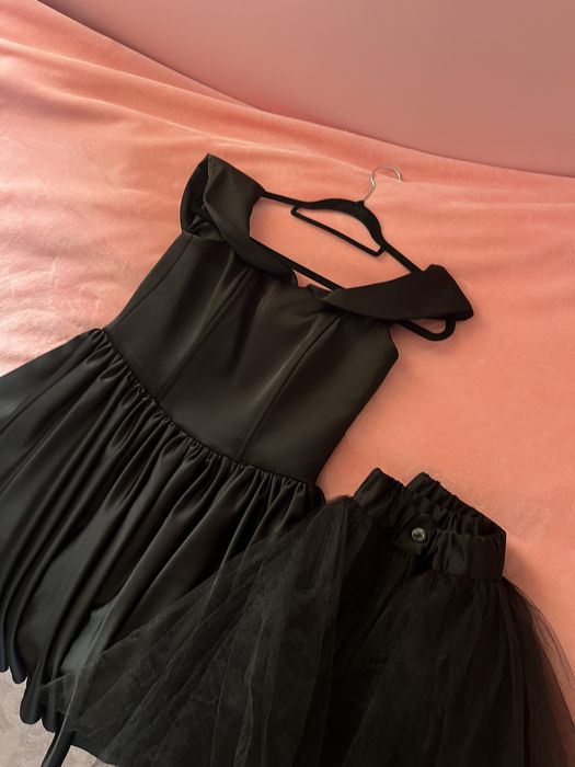 Платье корсет/продаю платье/черное платье