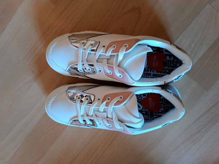 Дамски кецове/сникърси Moschino, 40 номер, оригинални