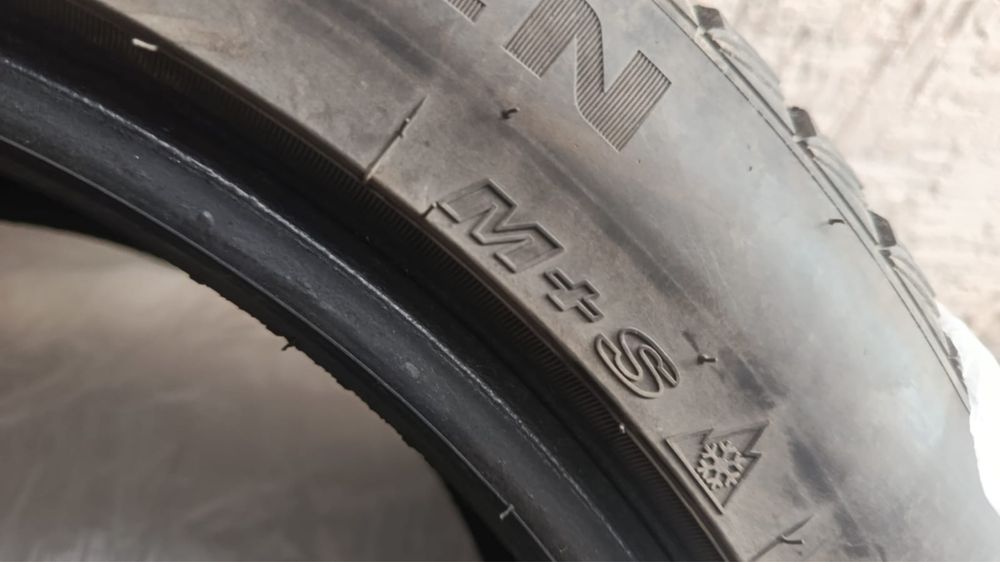 Nexen 245/45/18 зимная резина