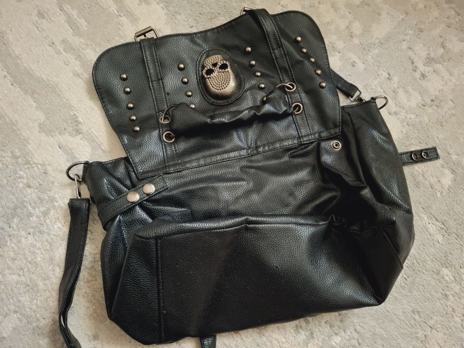 Сумка с черепом, черная